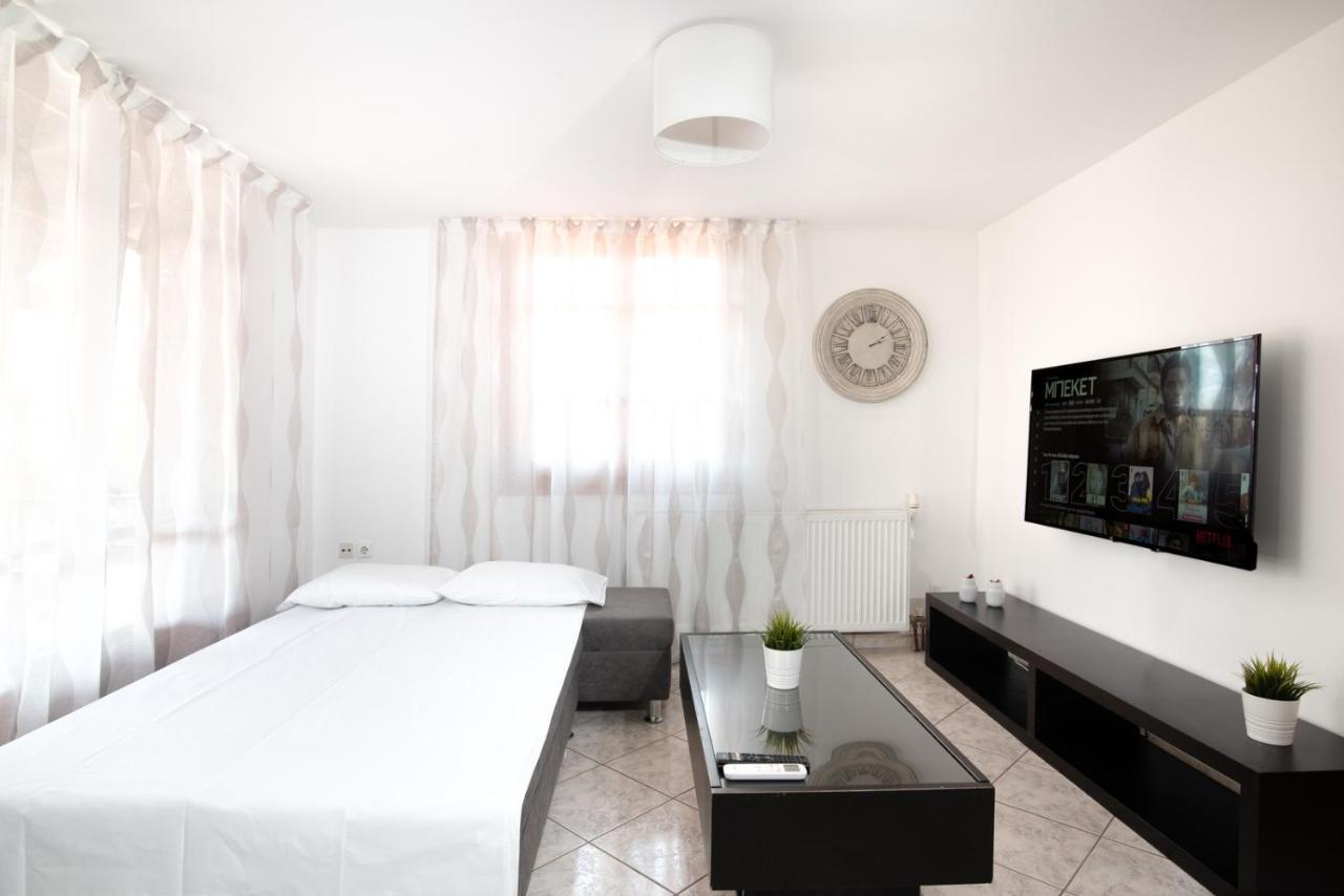 Ns-George Apartments By The Airport Μαρκόπουλο Εξωτερικό φωτογραφία